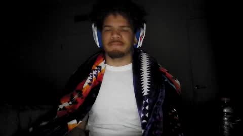 Snapshot of str8dj chatting on December 14, 2:11 pm Dj online show from December 14, 2:11 pm