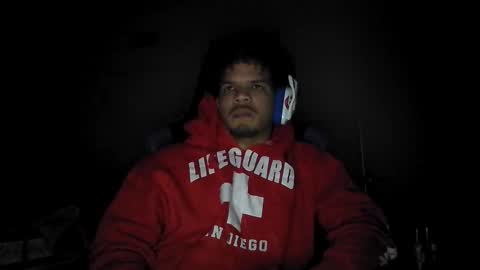 Snapshot of str8dj chatting on January 15, 5:34 am Dj online show from January 15, 5:34 am