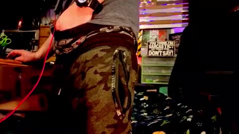 Snapshot of str8foryouguy chatting on February 11, 5:29 pm Str8 online show from February 11, 5:29 pm