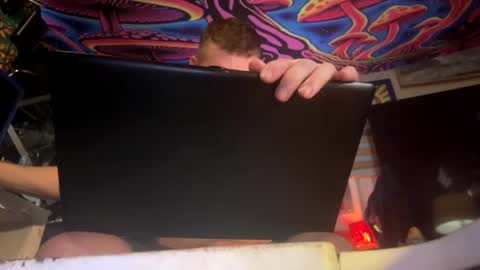 Str8 online show from April 18, 11:03 am