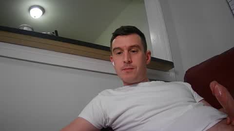 Snapshot of str8stuntcox chatting on December 17, 4:07 am Str8StuntCox online show from December 17, 4:07 am