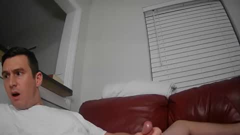 Snapshot of str8stuntcox chatting on January 12, 1:44 am Str8StuntCox online show from January 12, 1:44 am