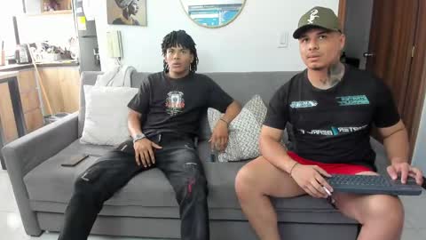 straight__friends online show from May 23, 2:10 pm