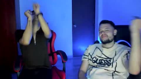 straight_boys_hornys online show from December 14, 11:26 am