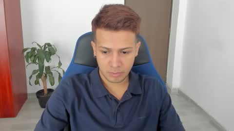 straight_boys_hornys online show from January 12, 7:41 pm