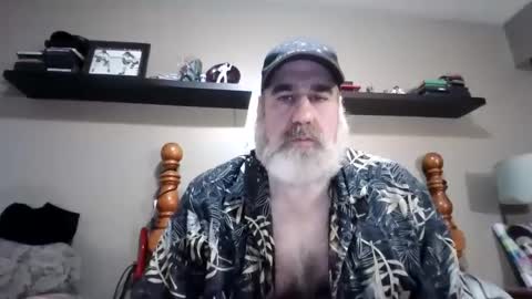 Snapshot of straightbear4you chatting on September 27, 3:22 am Straightbear4you online show from September 27, 3:22 am