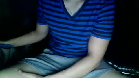 Snapshot of straiker_ chatting on April 8, 2:11 am striker online show from April 8, 2:11 am