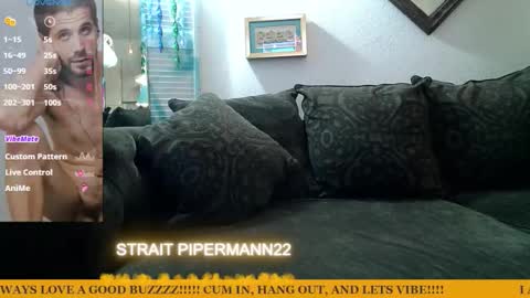 straitpipermann22 online show from December 15, 1:10 am