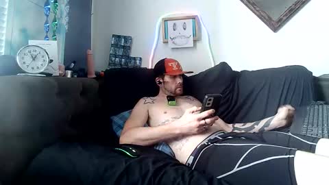 straitpipermann22 online show from March 28, 6:18 pm