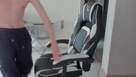 Ray online show from October 21, 12:39 pm