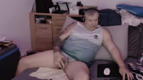 Stranger online show from October 7, 4:20 am