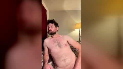 Snapshot of strangestag chatting on December 4, 6:55 am Stag online show from December 4, 6:55 am