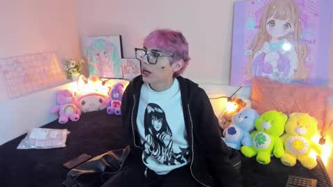 strawberry_kitty_ online show from November 30, 4:05 am