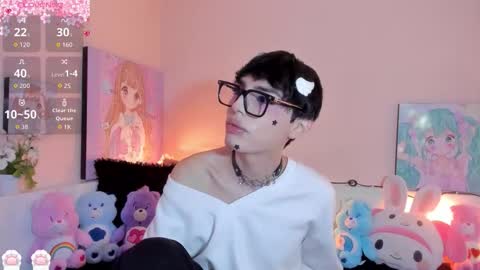 strawberry_kitty_ online show from February 8, 4:16 am