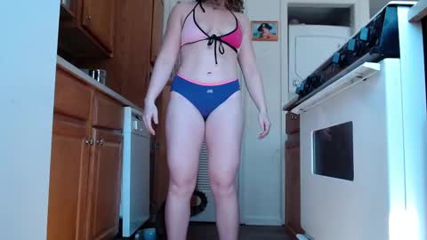 Strawberrylotsacake online show from March 19, 6:01 pm