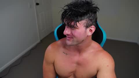 Snapshot of streatmeat chatting on January 13, 10:56 pm streatmeat online show from January 13, 10:56 pm