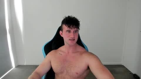 Snapshot of streatmeat chatting on October 27, 12:36 am streatmeat online show from October 27, 12:36 am