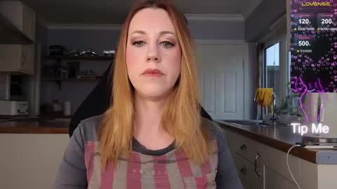 Snapshot of stripmequick chatting on February 20, 10:27 am Amorina online show from February 20, 10:27 am