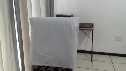 stripqueen750347 online show from July 30, 9:30 am