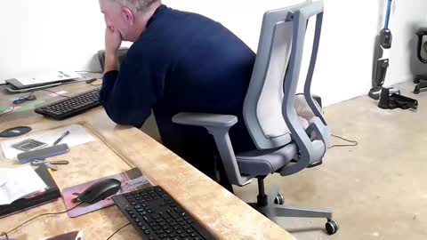 Snapshot of strokingdragon48 chatting on October 27, 5:17 pm strokingdragon48 online show from October 27, 5:17 pm