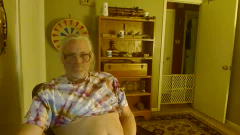 Snapshot of stroknpoker chatting on April 11, 9:24 am stroknpoker online show from April 11, 9:24 am