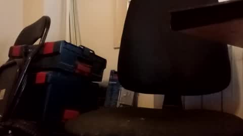 Snapshot of strom2000 chatting on November 24, 8:25 am strom2000 online show from November 24, 8:25 am