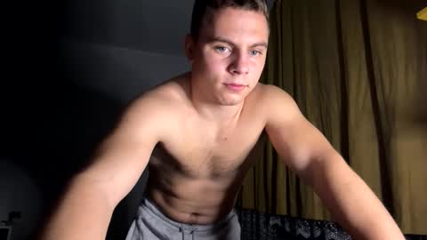 Strong Baby online show from November 10, 8:19 pm