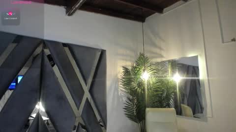 Snapshot of strong_girl_ chatting on February 17, 11:07 am Alexa online show from February 17, 11:07 am