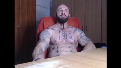 Snapshot of strongivan chatting on October 25, 4:31 am StrongIvan online show from October 25, 4:31 am