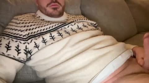 Snapshot of strongman4u2do chatting on December 27, 2:58 am Jay online show from December 27, 2:58 am