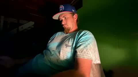 Snapshot of strumie3534336684 chatting on May 20, 1:45 am strumie3534336684 online show from May 20, 1:45 am