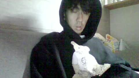 Snapshot of sttkm chatting on May 22, 7:41 pm Asian boy online show from May 22, 7:41 pm