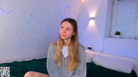 Olivia online show from June 8, 1:09 am