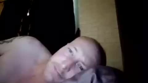 Snapshot of stu_art83 chatting on June 16, 7:49 pm stu_art83 online show from June 16, 7:49 pm