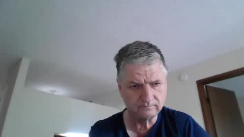Snapshot of stuart9900 chatting on June 23, 8:07 pm stuart9900 online show from June 23, 8:07 pm