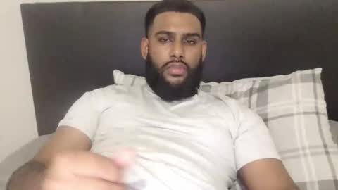 Snapshot of stuckinthe222 chatting on November 2, 6:16 am stuckinthe222 online show from November 2, 6:16 am