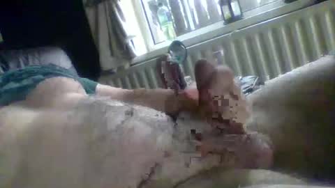 Snapshot of stud_1975 chatting on December 29, 12:01 pm stud_1975 online show from December 29, 12:01 pm