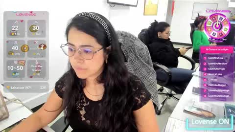 Snapshot of studcb_ chatting on February 4, 11:09 pm studcb_ online show from February 4, 11:09 pm