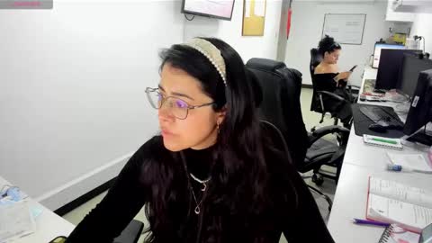 Snapshot of studcb_ chatting on February 6, 8:23 pm studcb_ online show from February 6, 8:23 pm