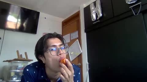 studentlatinboy online show from October 6, 7:11 pm