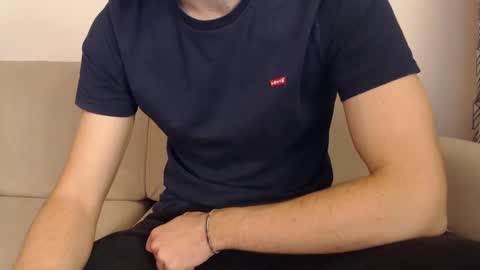 Stud From Paris online show from March 8, 6:05 pm