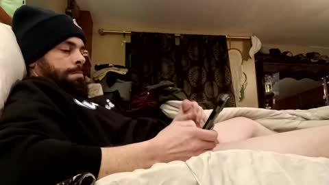 Snapshot of studmuffinizer3000 chatting on December 30, 12:11 am Stud online show from December 30, 12:11 am