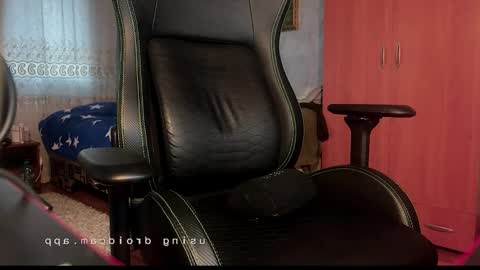 studply7 online show from March 22, 12:30 pm