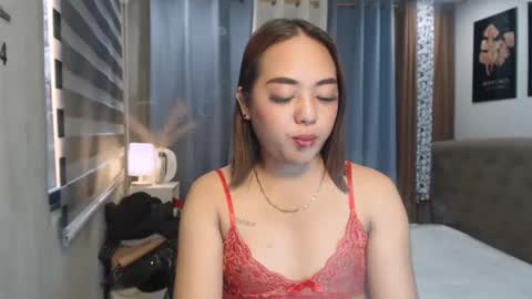 Snapshot of studqueendomi chatting on December 23, 1:14 am studqueendomi online show from December 23, 1:14 am