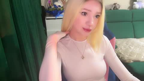 Snapshot of stuffy_ri chatting on January 8, 12:15 pm stuffy_ri online show from January 8, 12:15 pm