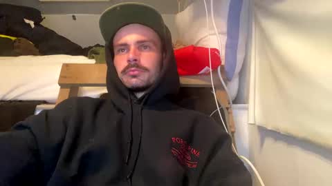 stupid_fellow online show from December 23, 6:37 pm
