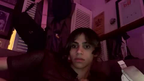 stxllaxcx online show from April 5, 9:23 pm