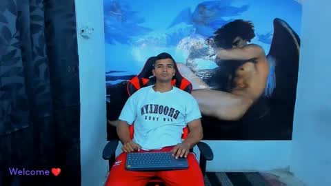 suarez monkey online show from December 5, 4:42 am