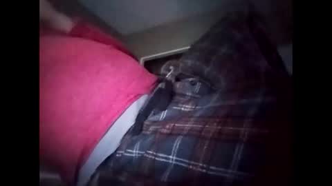 Snapshot of suavecito123828379 chatting on February 22, 4:38 pm suavecito123828379 online show from February 22, 4:38 pm
