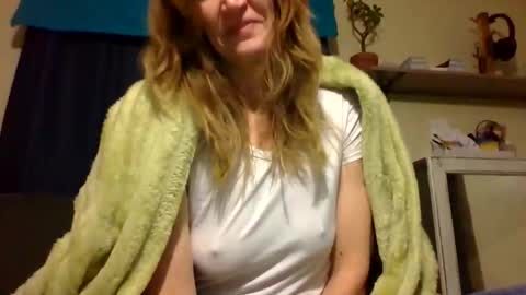 Snapshot of sub4you69brat chatting on January 15, 12:30 am sub4you69brat online show from January 15, 12:30 am